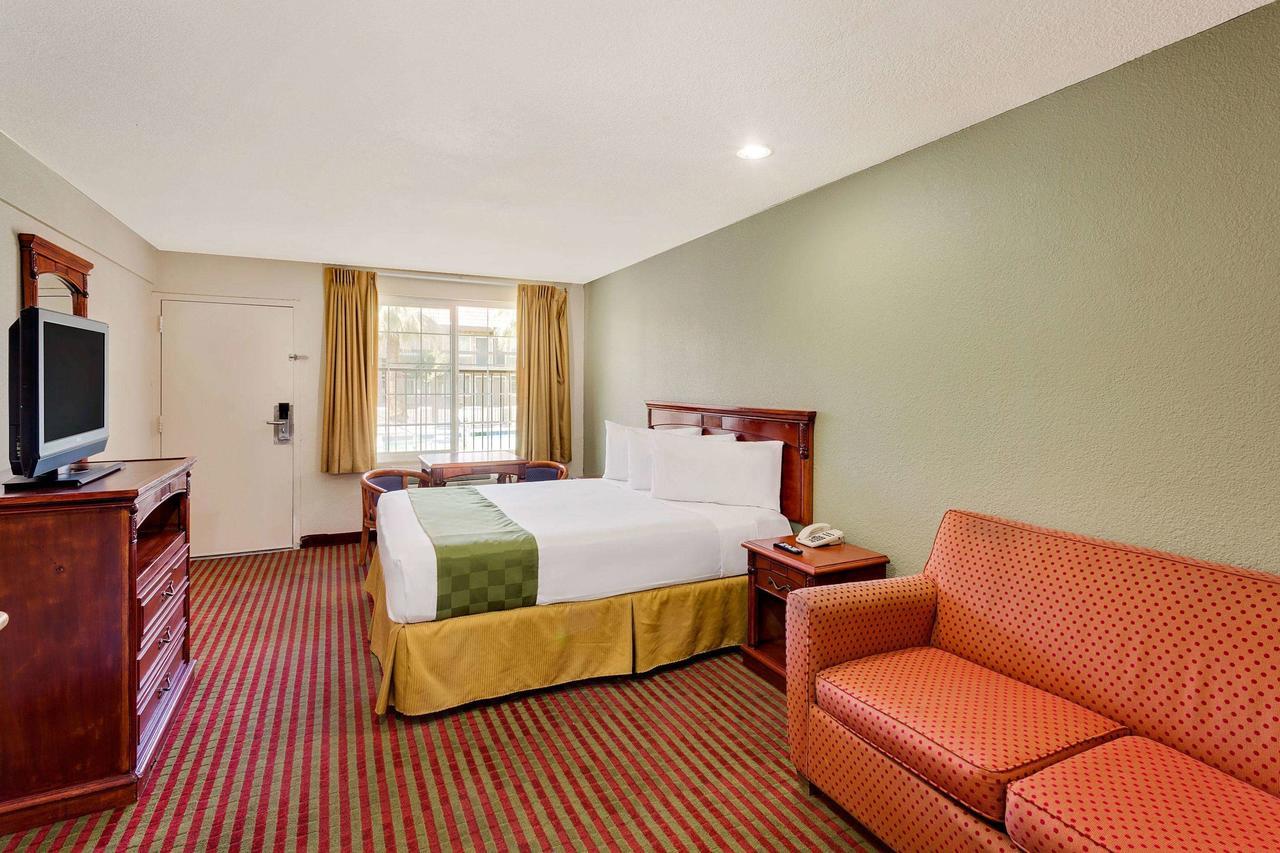 Travelodge By Wyndham El Centro Bagian luar foto