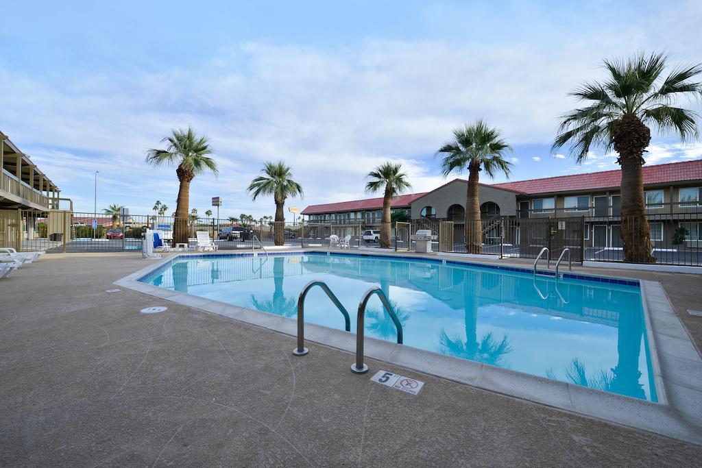 Travelodge By Wyndham El Centro Bagian luar foto
