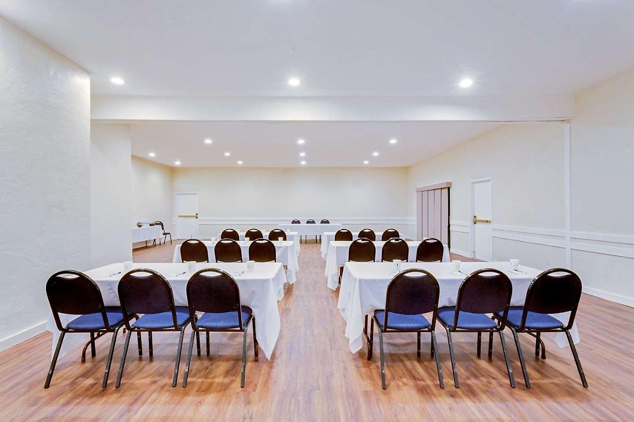 Travelodge By Wyndham El Centro Bagian luar foto